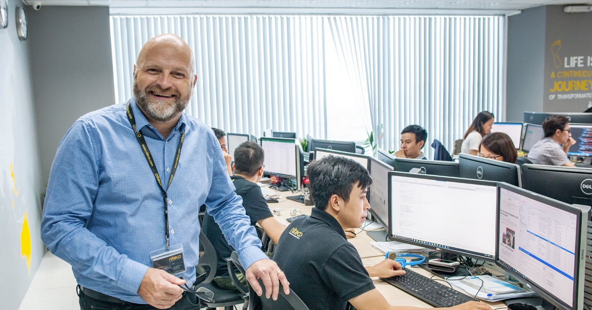 boss-and-employee(new).jpg